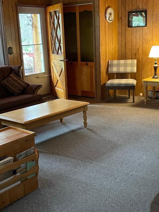 White Owl Retreat Yellowstone Grand Teton Island Park Exterior photo