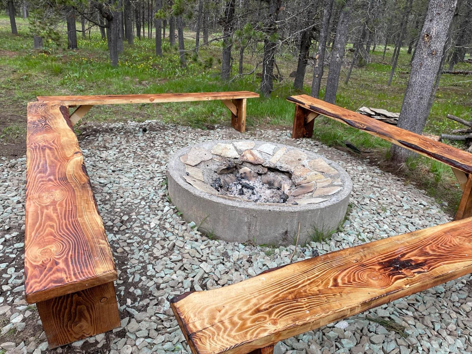 White Owl Retreat Yellowstone Grand Teton Island Park Exterior photo